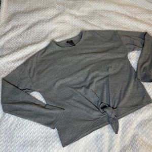 Long sleeve bow in front gray shirt/sweater